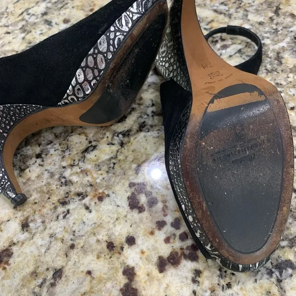 Gently used black sling back heels open toe pumps black and silver 7 M - Picture 5 of 6
